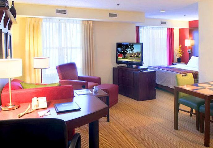 Residence Inn By Marriott Pensacola Downtown Экстерьер фото